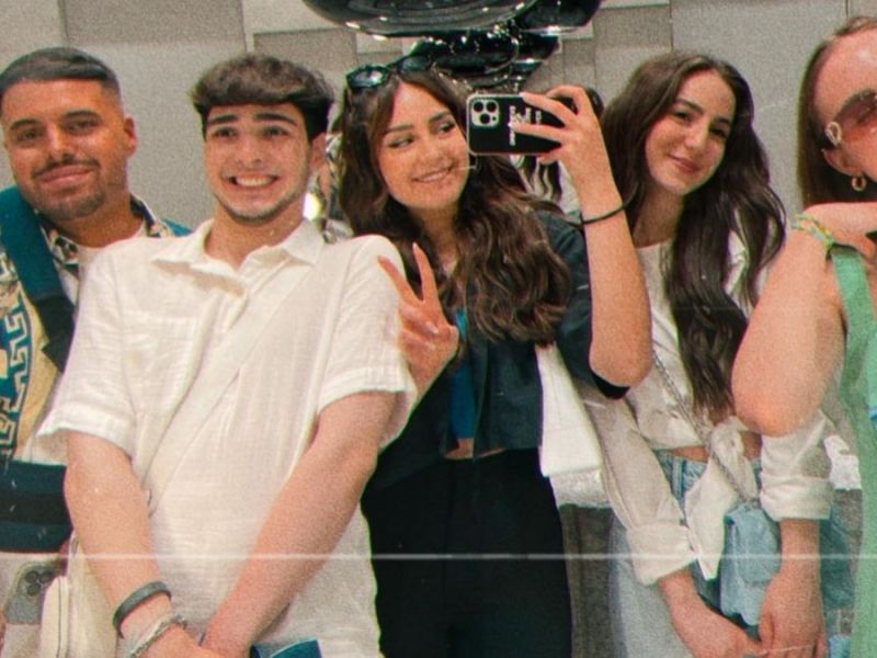 Julesboringlife, Karim, Emir Bayrak, Melisa, Elif, Jessie in Mailand