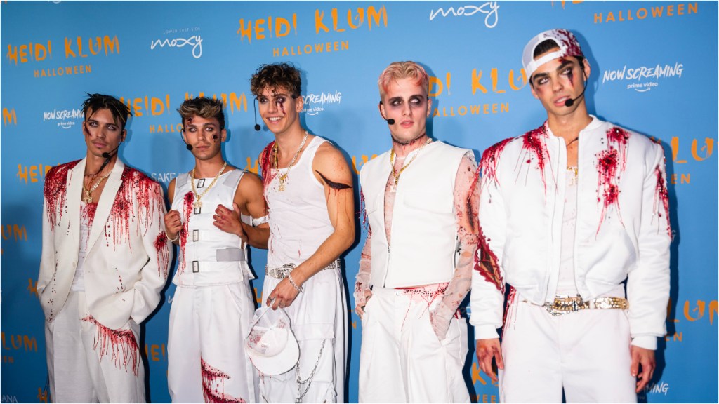 Elevator Boys bei Heidi Klums Halloween Party in New York, 2022